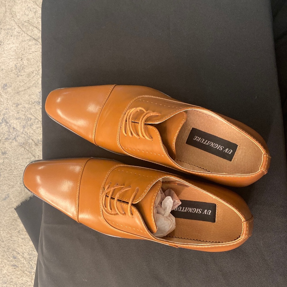 Men’s dress shoes